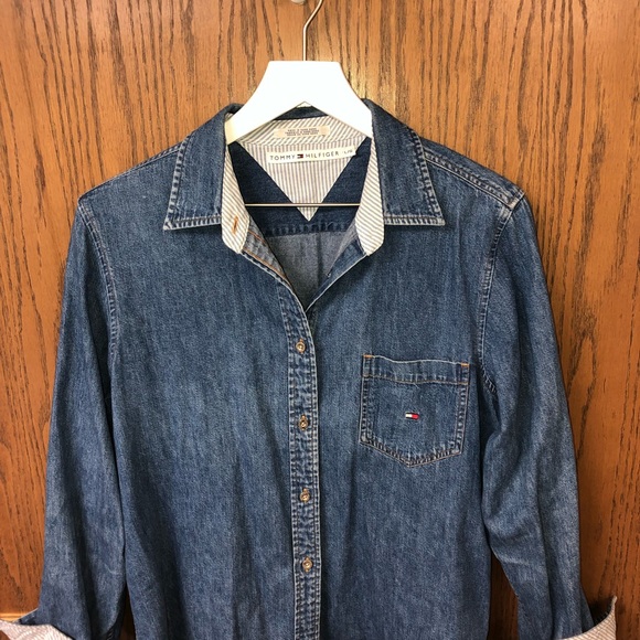 Vintage Tommy Hilfiger denim button down - Picture 5 of 8